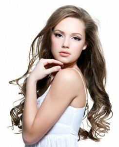 Beautiful-Long-Hairstyles-for-Girls-with-Round-Faces